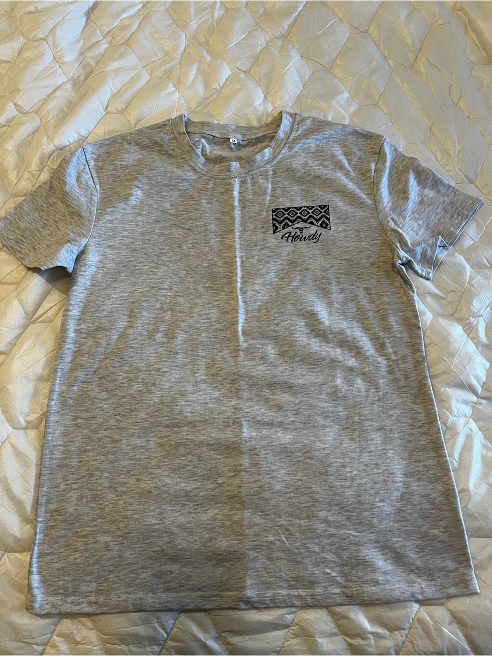 Gray Graphic Tee with 'Howdy' Script L